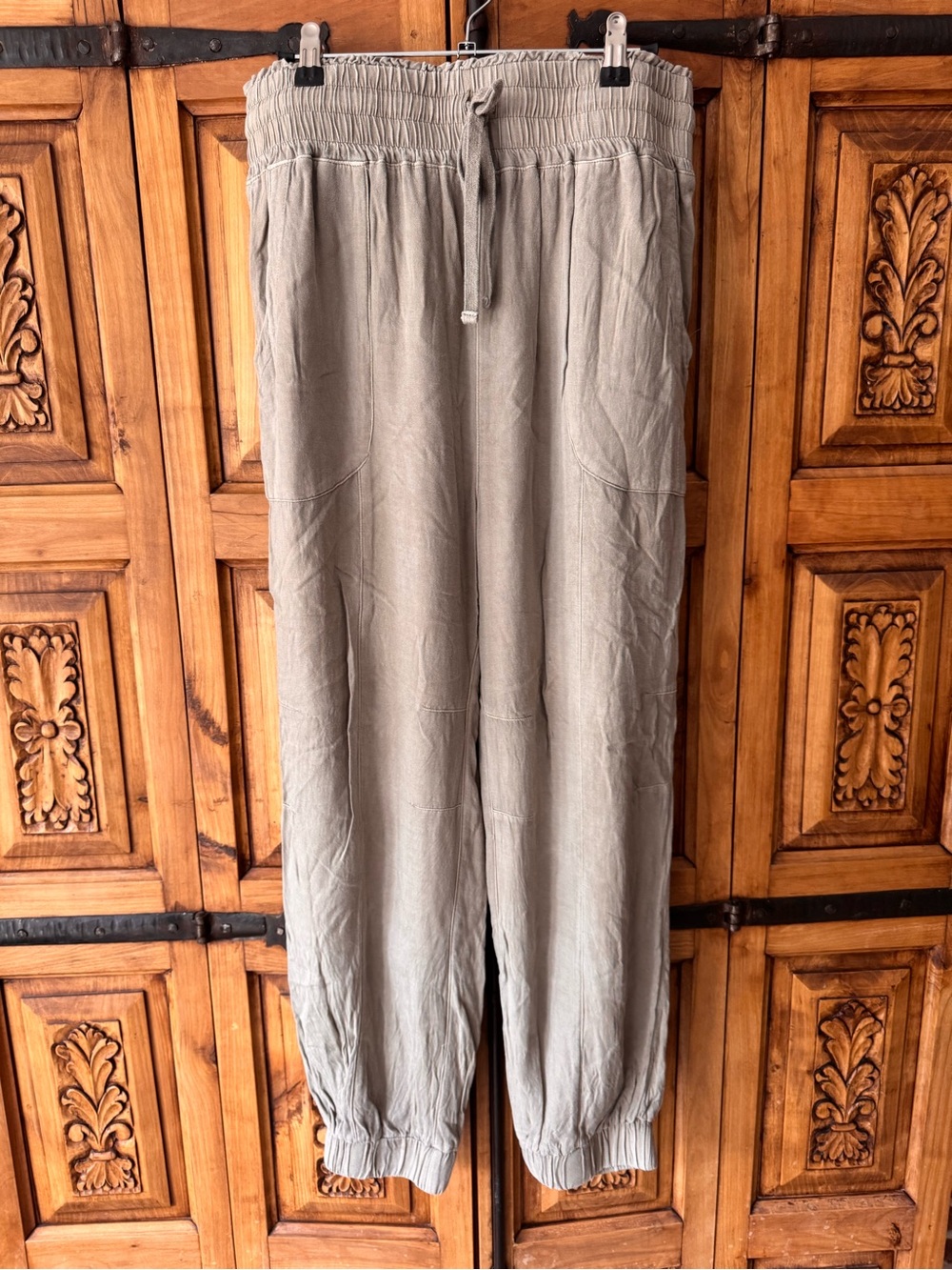 Mustard Seed Light Gray/Olive Green Drawstring Joggers